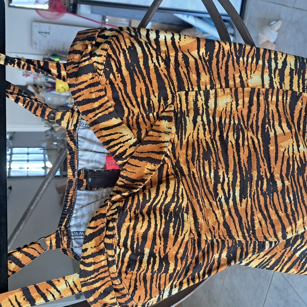 deadly dames pinup couture pug Tiger Print Top